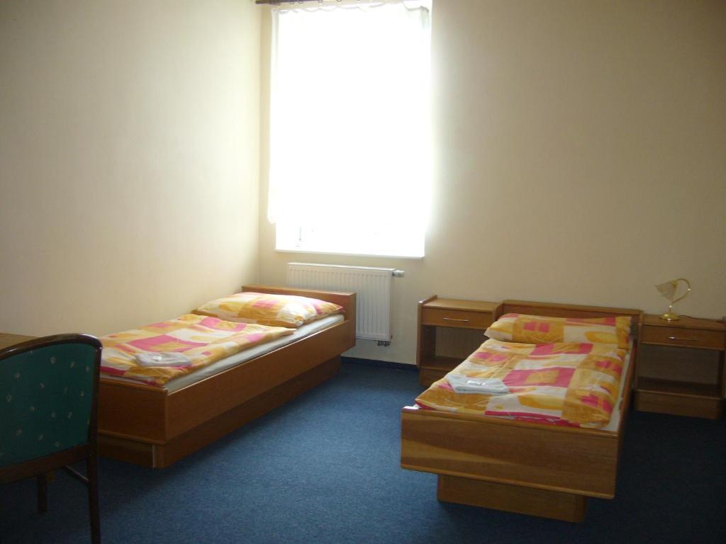 Penzion Šenk Pardubice Zimmer foto