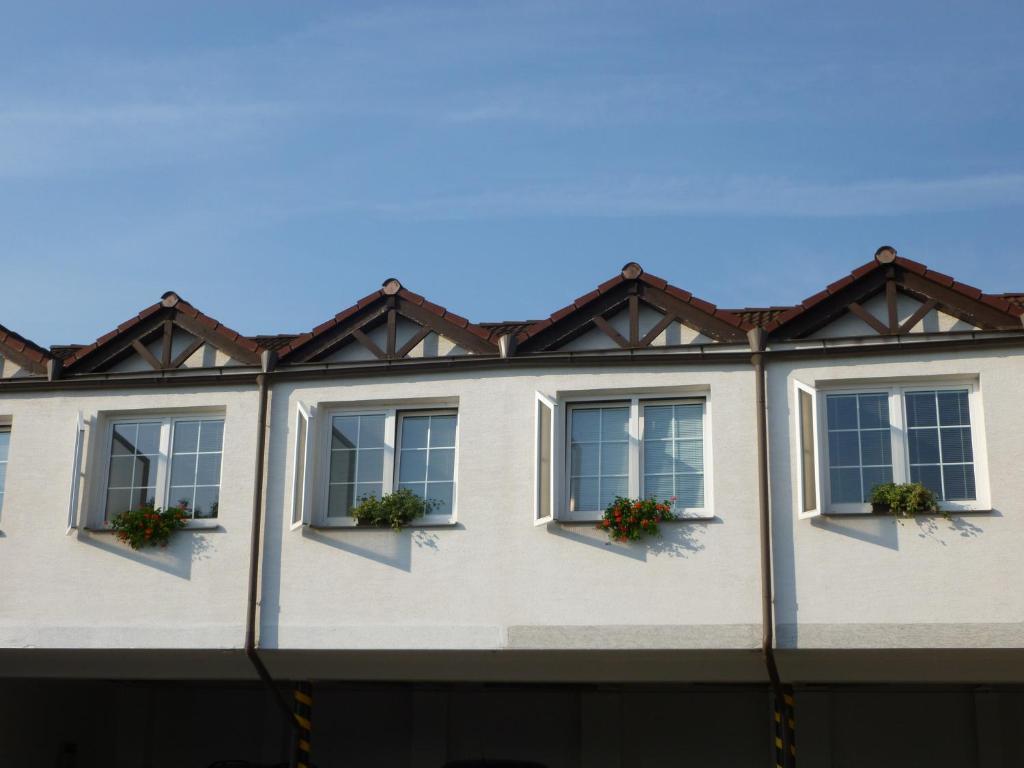 Penzion Šenk Pardubice Exterior foto
